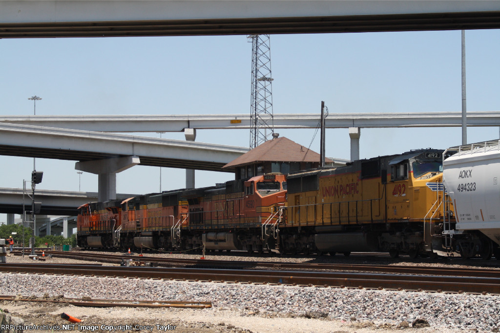 BNSF 6692